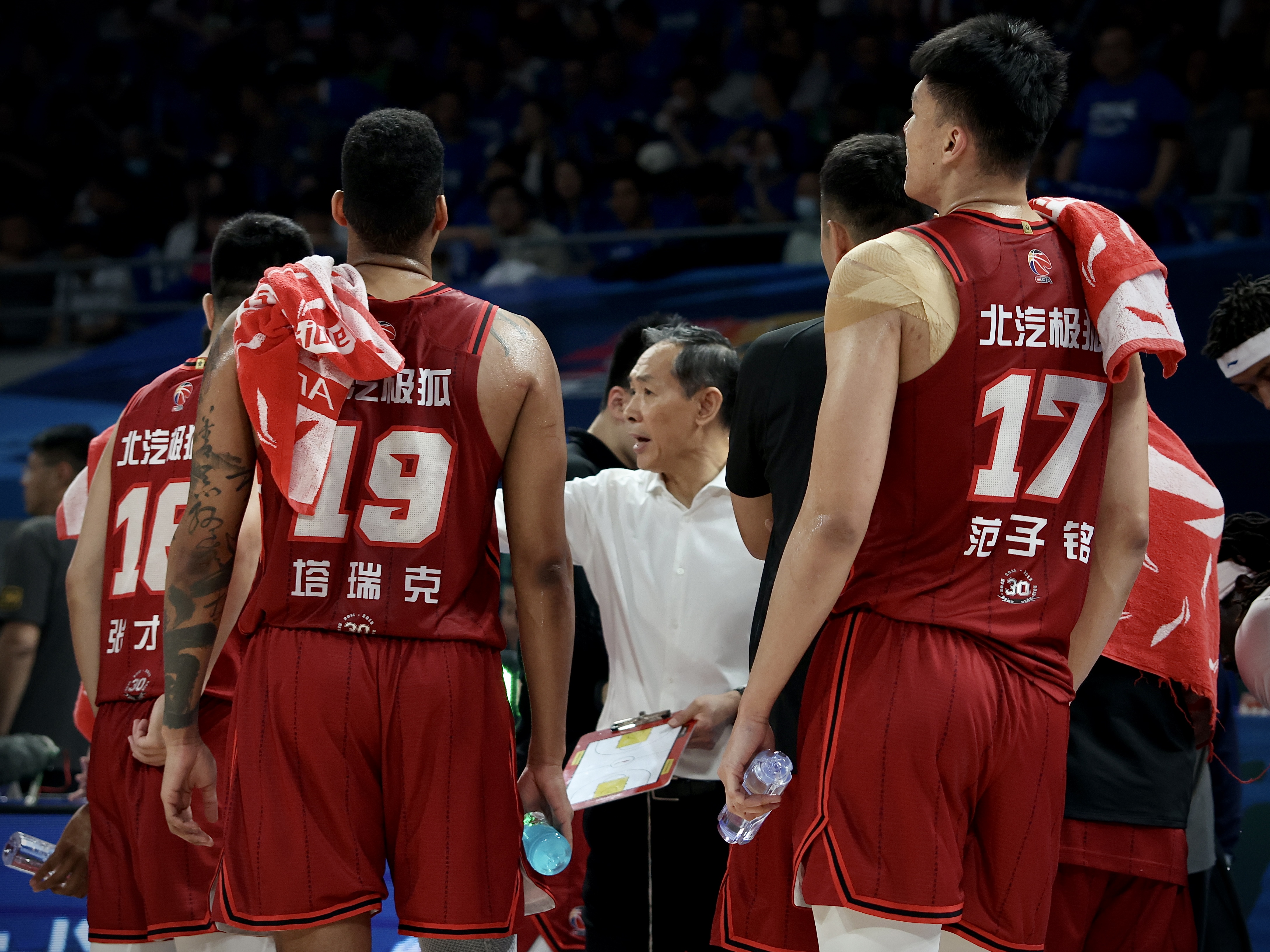 北京北汽男篮斩获CBA亚军创十年最佳战绩
