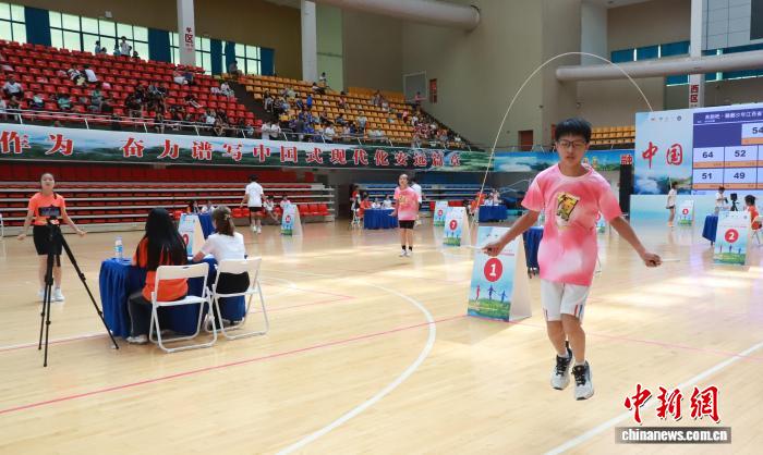 江西省青少年跳绳锦标赛在安远县开幕 赛事融合