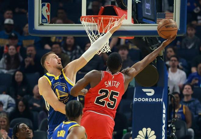 湖人强势冲三甲 火箭低迷快船逆袭 勇士深陷困境