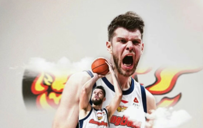 焦泊乔回归训练引关注 广东队内线重组迎新援