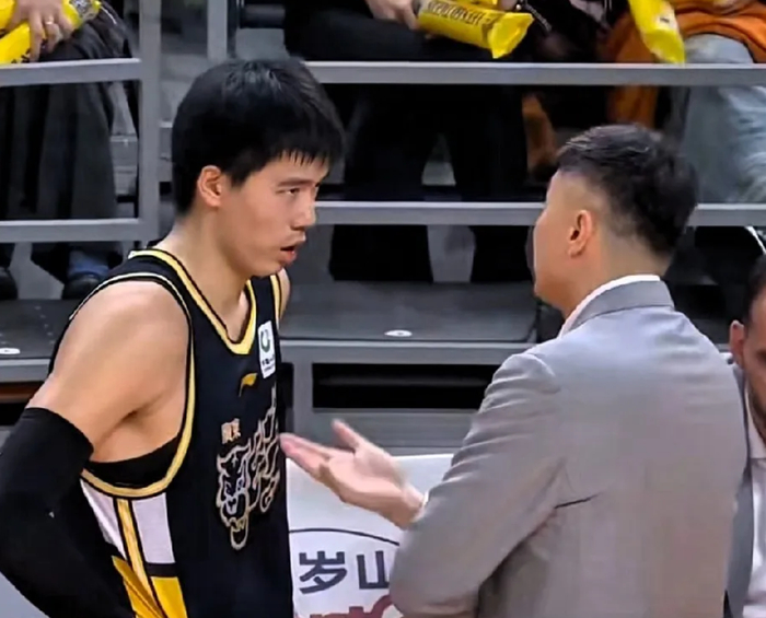 焦泊乔回归训练引关注 广东队内线重组迎新援